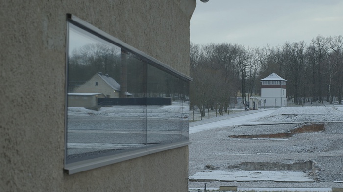 Der Mensch ist ein schöner Gedanke. Volkhard Knigge und Buchenwald / It happened and took place right here. Volkhard Knigge and Buchenwald