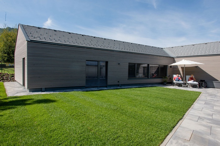 Haus F.