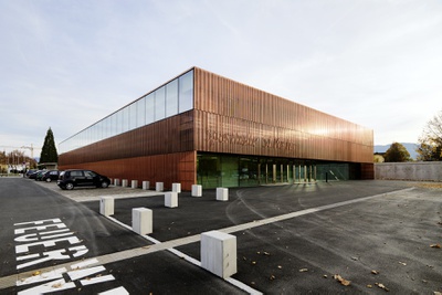 Veranstaltungs- und Sporthalle St. Martin – Veranstaltungs- und Sporthalle St. Martin, Villach;
Planung: Dietger Wissounig Architekten, Graz