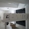 Blick in die Ausstellung "Friedrich Kiesler: Ausstellung als Wahrnehmungsapparat"