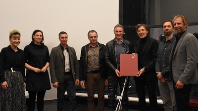 Anerkennung des Landes Tirol für Neues Bauen 2024 für den Urnenfriedhof Außervillgraten von Peter Paul Rohracher