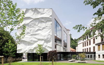 Anerkennung des Landes Tirol für Neues Bauen 2014: BG/BRG Kufstein, 2009 – 2013 (Architektur: Johannes Wiesflecker)