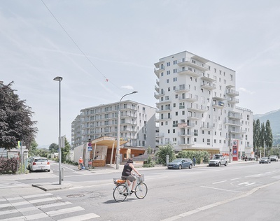 Campagne Reichenau – Baufeld 1, Ein neues Stück Stadt, Innsbruck, 2017 – 2022 (Architektur: Bogenfeld Architektur mit ARGE Harald Kröpfl, Ralf Eck, Christoph Eigentler)