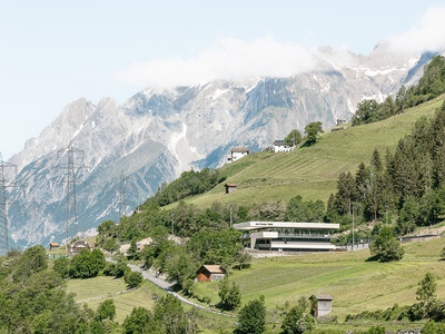 Freizeit- und Sportzentrum Fließ, Fließ, 2018 – 2021 (Architektur: AllesWirdGut)