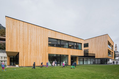 Kindergarten, Fulpmes, 2018 – 2021 (Architektur: Tabernig-Zierl Architekten)