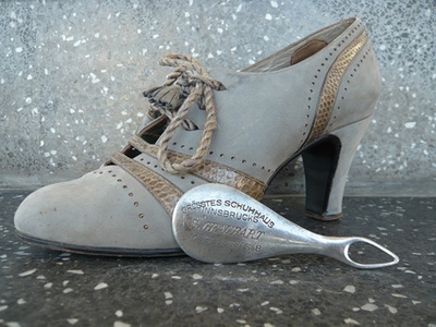 Schuhlöffel der Firma Graubart – © aut. architektur und tirol Schuhlöffel der Firma Graubart