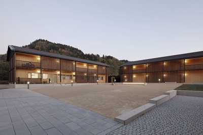 NEW IN THE VILLAGE CENTRE. Teufenbach, Lendarchitektur (Klagenfurt) and Scheiberlammer Architekten (Wolfsberg)
