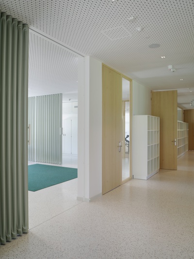 Volksschule Adnet, huber und theissl architekten