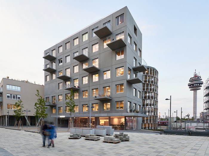 Stadtelefant, Franz und Sue ZT GmbH