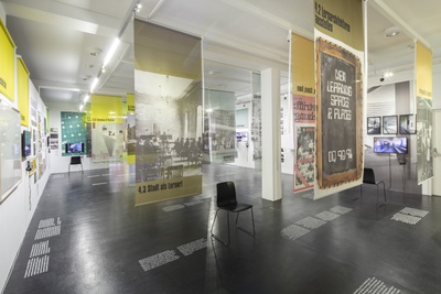 Ausstellung "Bildungsschock" im vai – © Foto. Petra Rainer Ausstellung "Bildungsschock" im vai