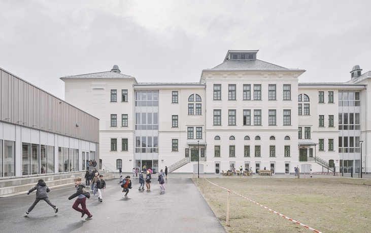 Bauherrschaft: Stadt Villach
Architektur: balloon architekten ZT-OG, Graz
Foto: David Schreyer