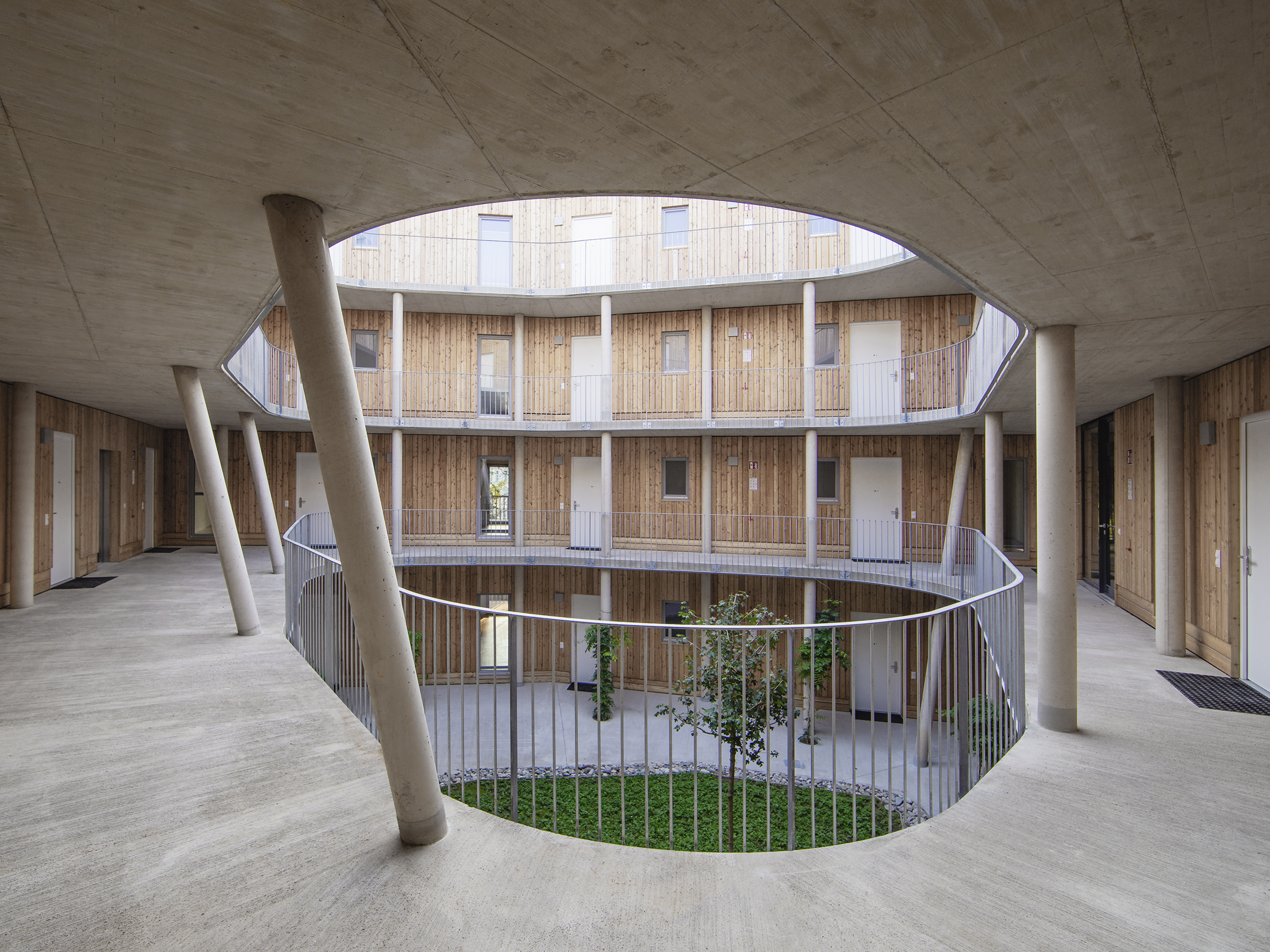 ST_Wohnbau Max-Mell-Allee_bild-3von5_p_woh_maxmell_b_hof1_coberhofer.jpg.jpg